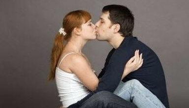 女女舌吻的视频教程,女女舌吻教程全解析