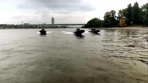 火线干探革命在线播放,革命在线，揭秘抗战烽火中的英雄传奇