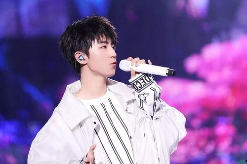 王俊凯的和视频,青春偶像的动感瞬间