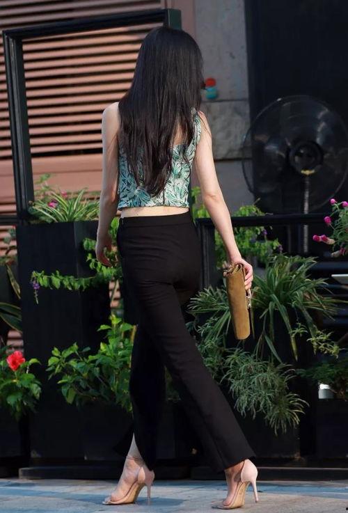 和丝袜美臀少妇恩爱,丝袜美臀少妇的浪漫恩爱瞬间