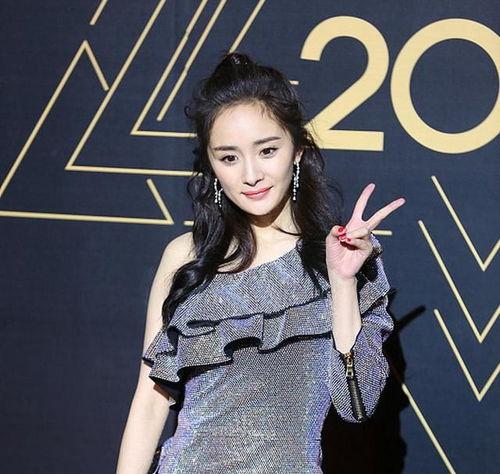 12月3明星,璀璨明星齐聚一堂的精彩瞬间回顾”