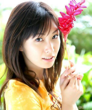 长泽奈央av,性感女神的激情演绎