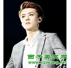 斜背头怎么吹视频,轻松打造潮流发型