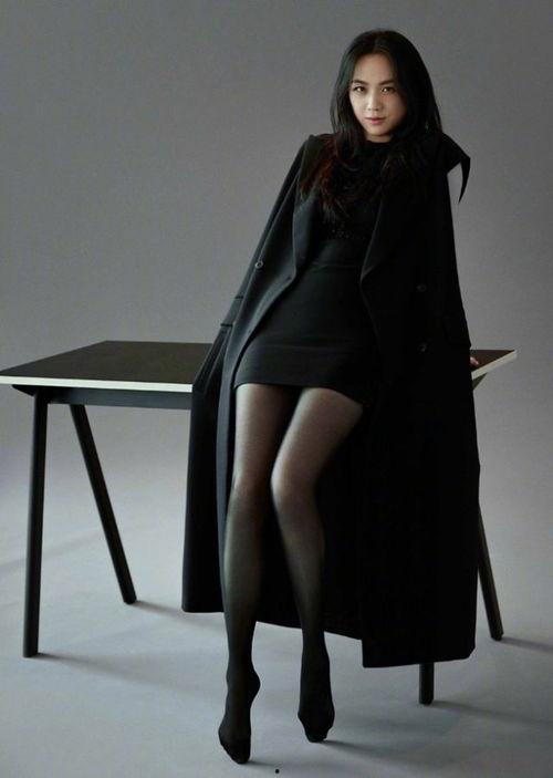 色汤唯脱丝袜,汤唯脱丝袜的瞬间魅力